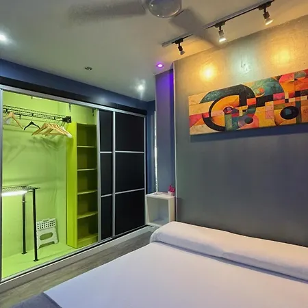 Paradise In Malaga, Recep 24 H, Swimming Pool, Near To The Beach, Center And Airport, Train, Bus, Taxi Torremolinos