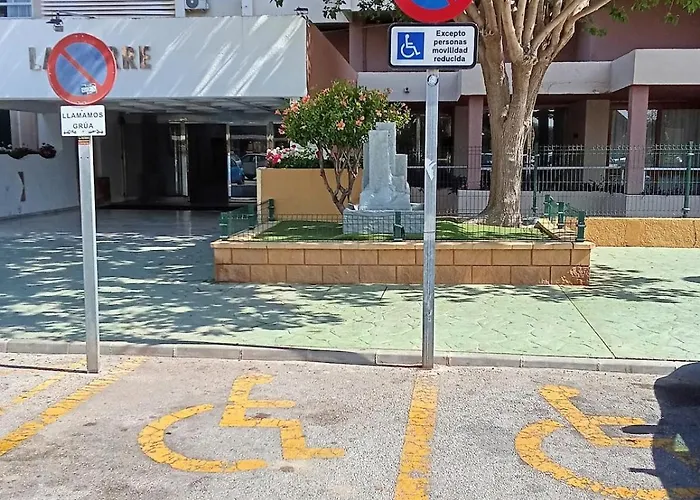 Paradise In Malaga, Recep 24 H, Swimming Pool, Near To The Beach, Center And Airport, Train, Bus, Taxi *