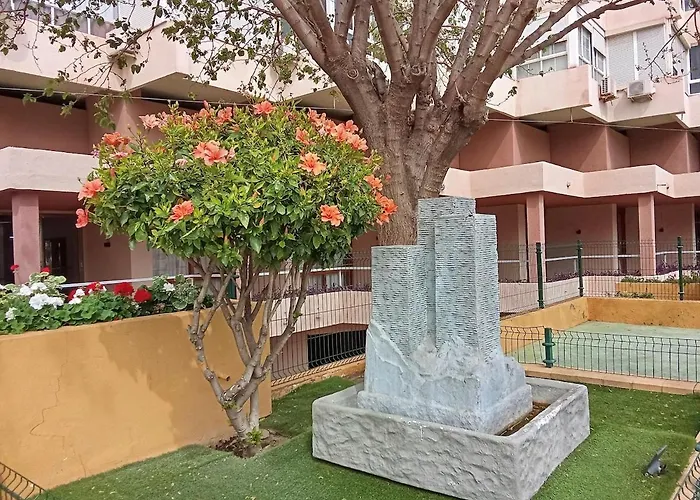 Paradise In Malaga, Recep 24 H, Swimming Pool, Near To The Beach, Center And Airport, Train, Bus, Taxi Torremolinos